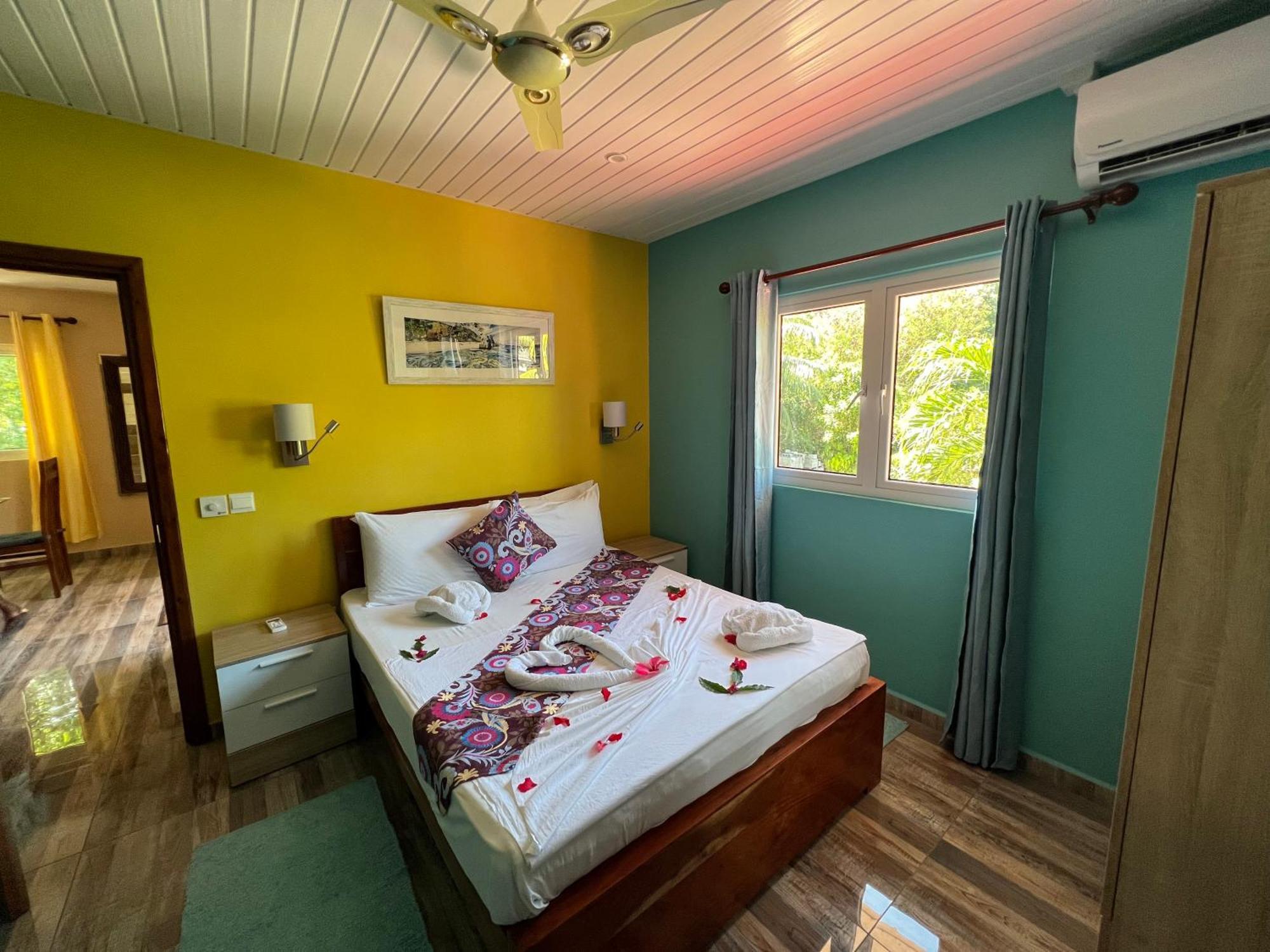Chloe'S Cottage Self-Catering La Digue Luaran gambar