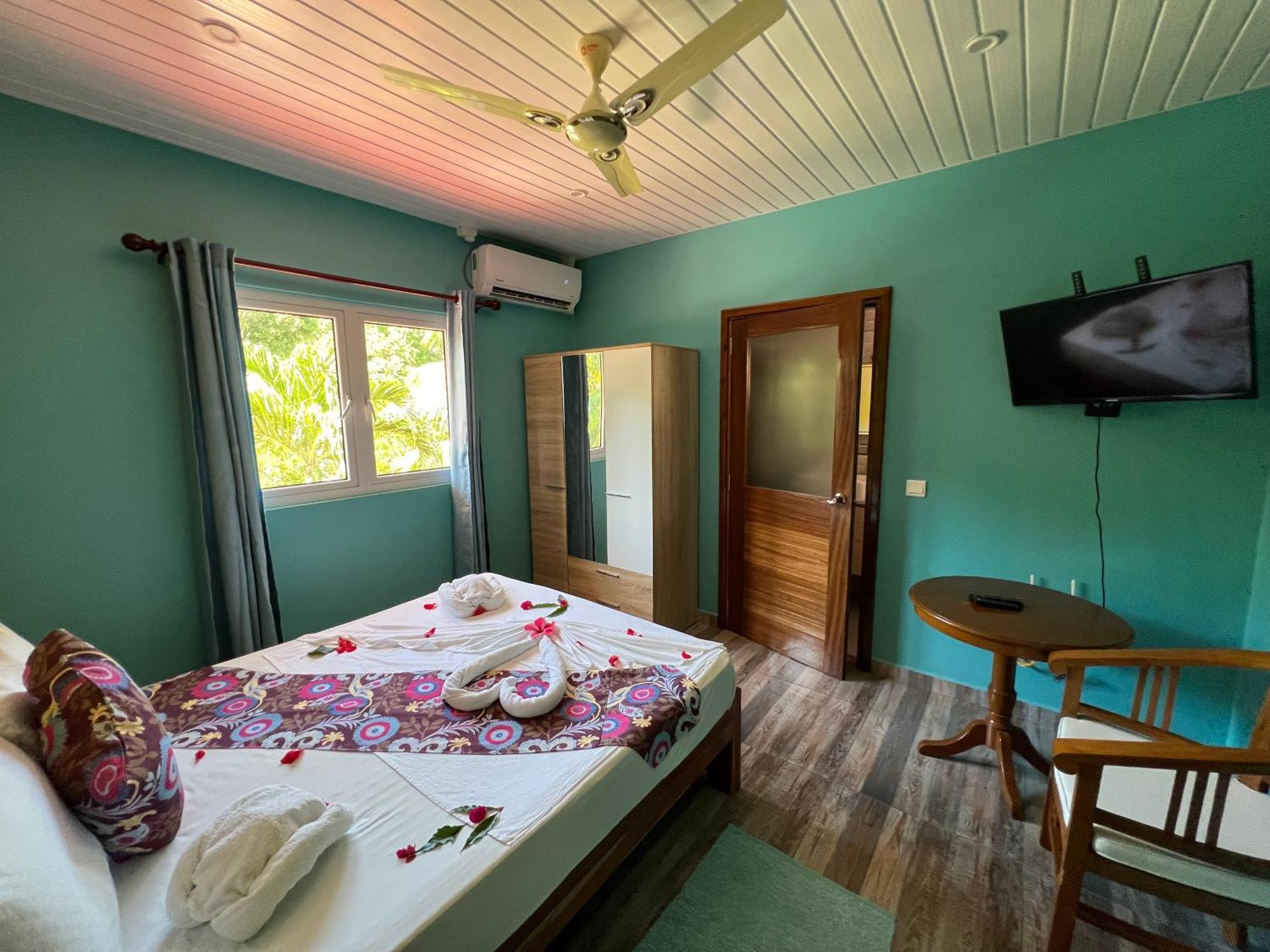 Chloe'S Cottage Self-Catering La Digue Luaran gambar