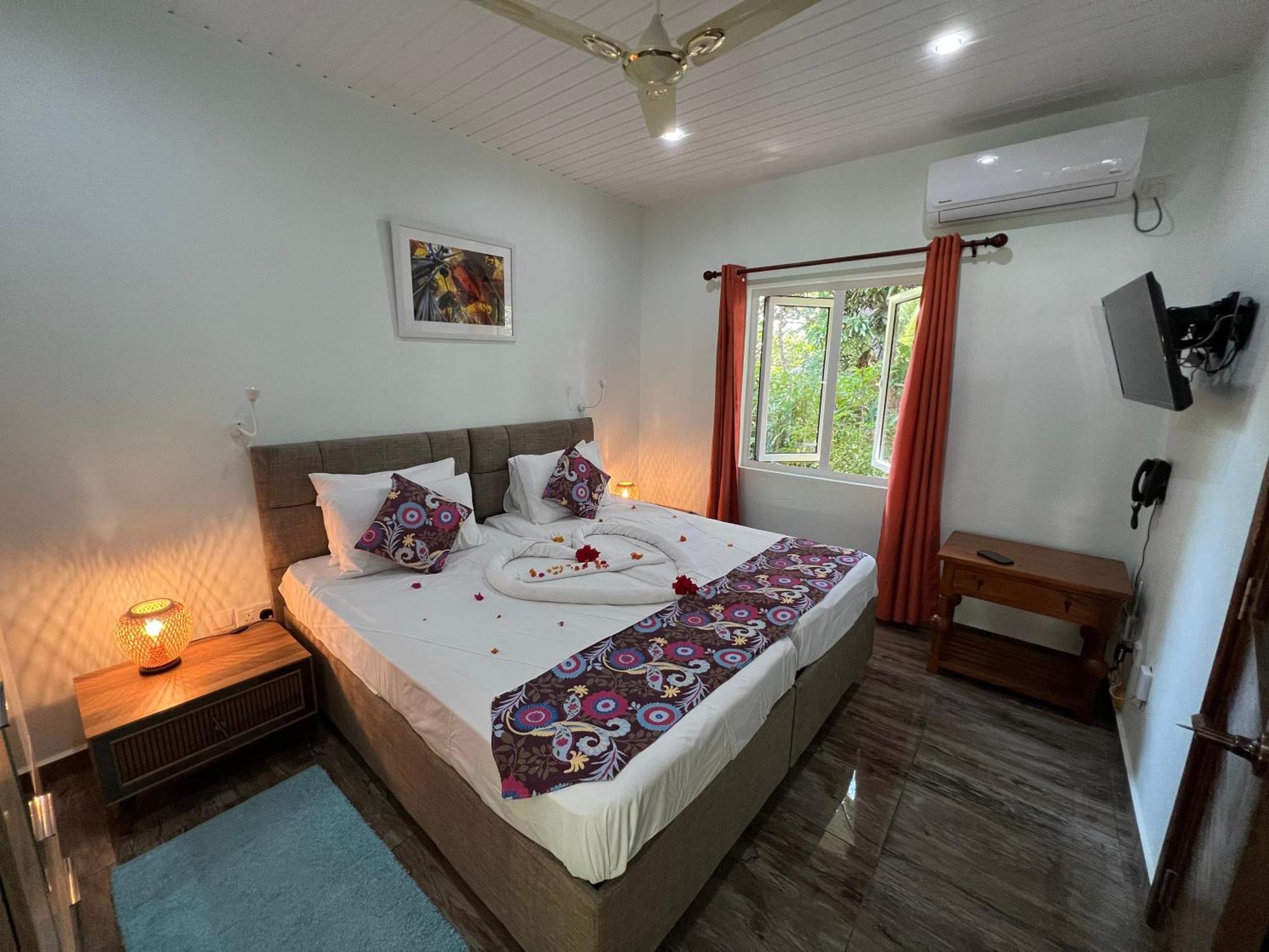 Chloe'S Cottage Self-Catering La Digue Luaran gambar