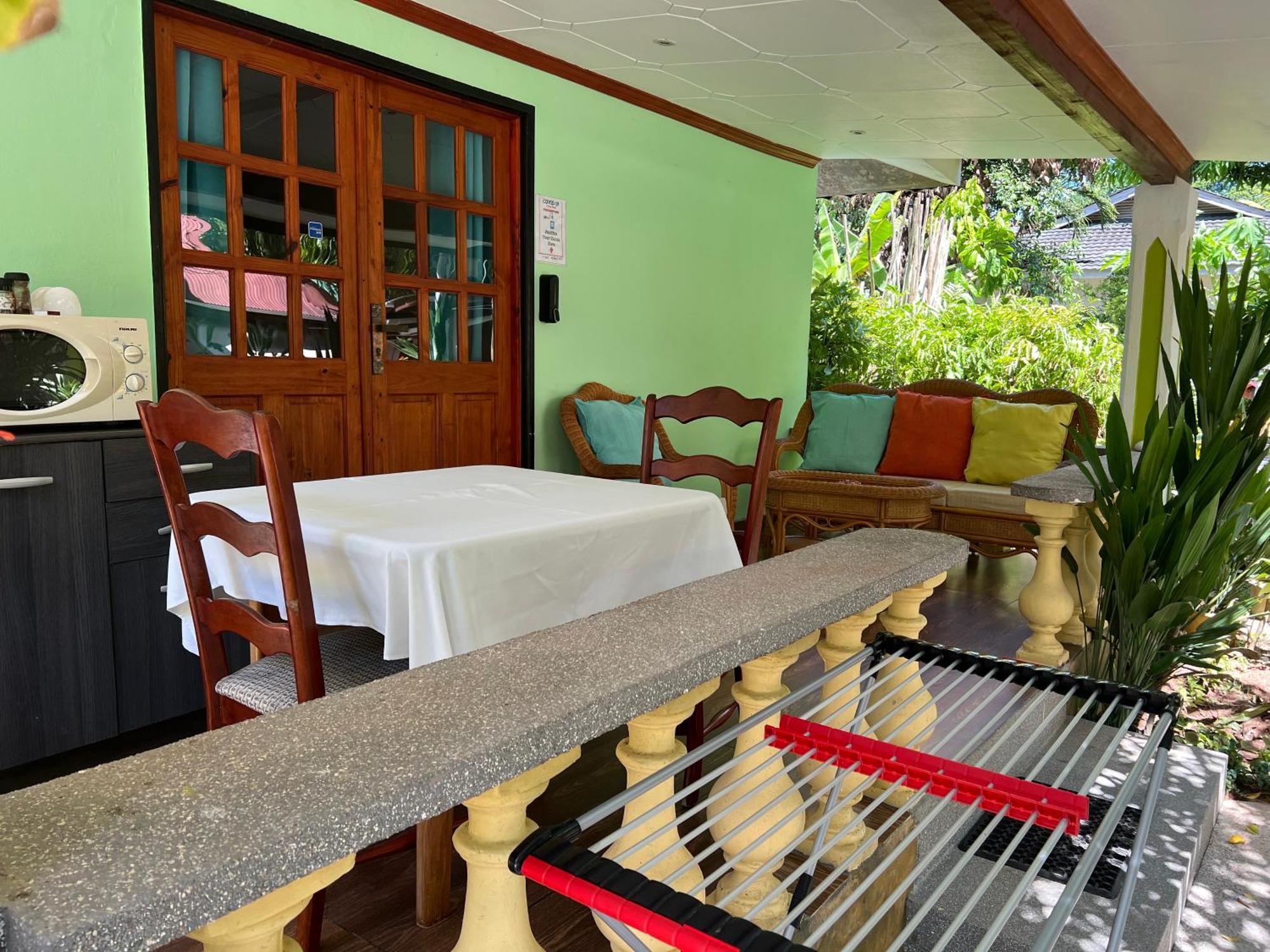 Chloe'S Cottage Self-Catering La Digue Luaran gambar