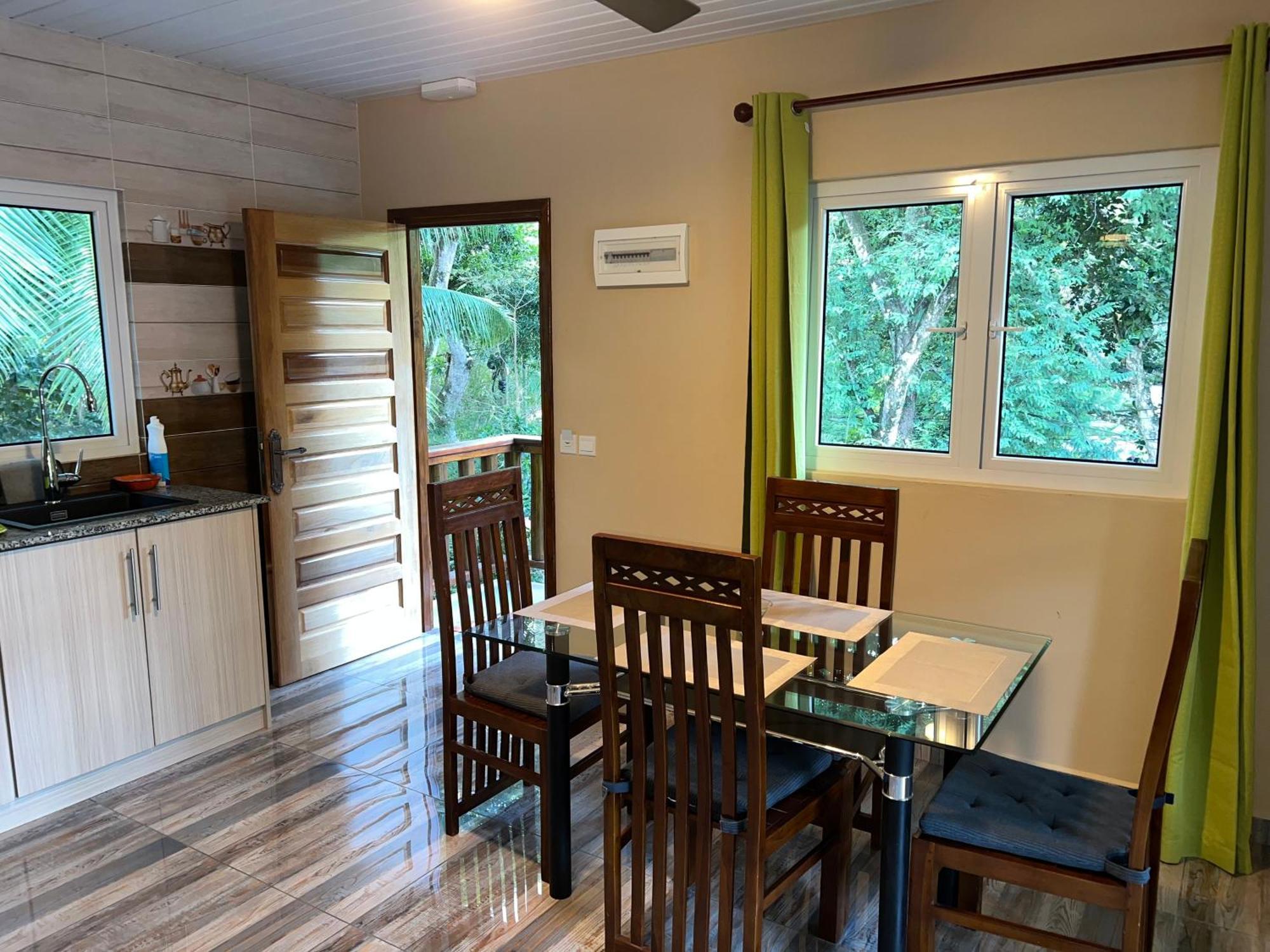 Chloe'S Cottage Self-Catering La Digue Luaran gambar