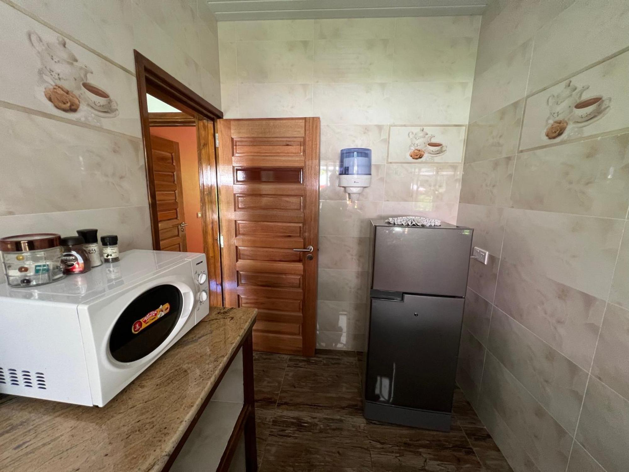 Chloe'S Cottage Self-Catering La Digue Luaran gambar