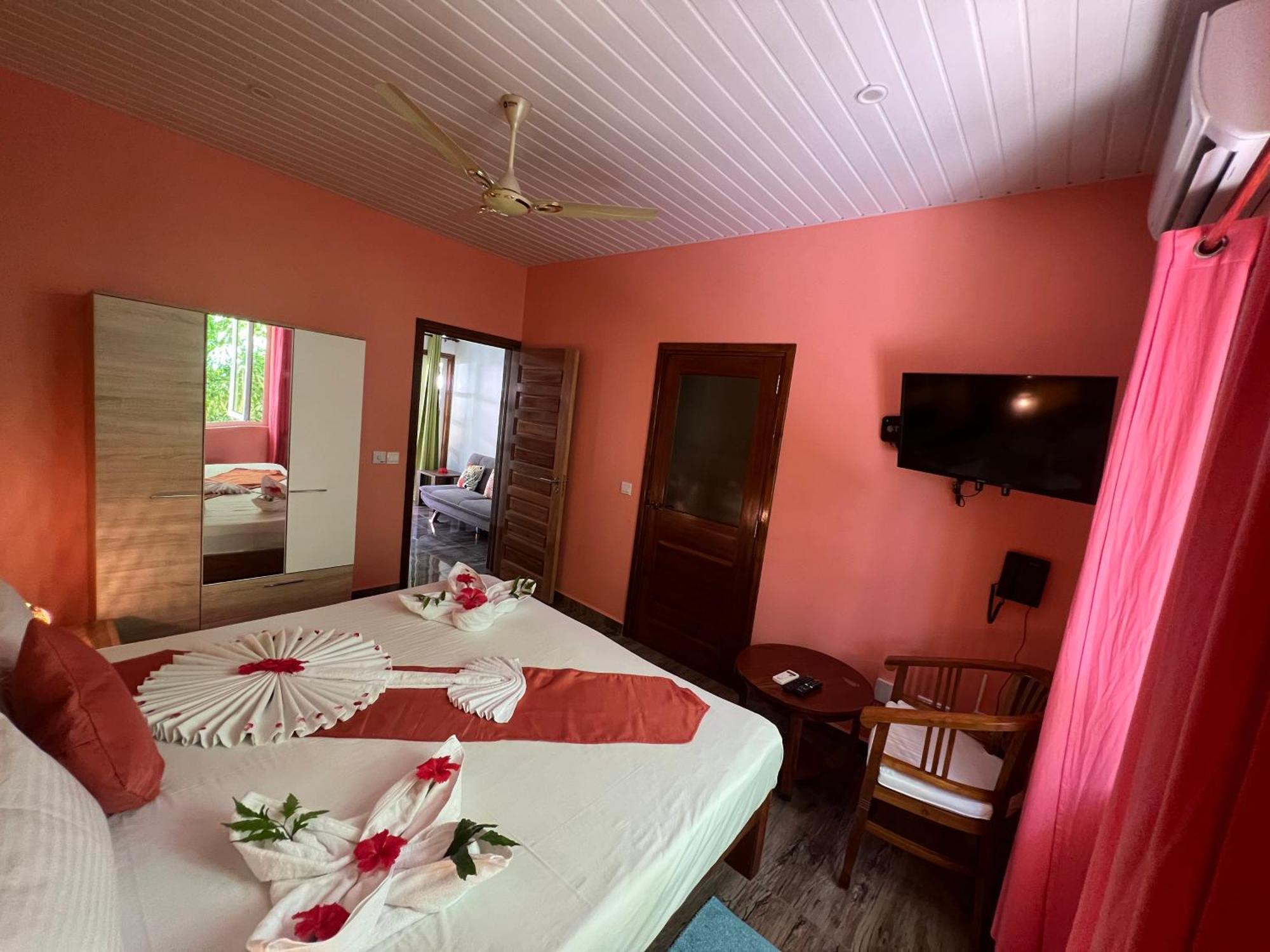 Chloe'S Cottage Self-Catering La Digue Luaran gambar